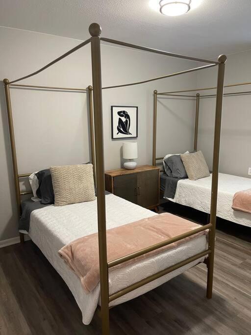 The Irene - 2 Bedroom Apt In Quilt Town, Usa Hamilton Εξωτερικό φωτογραφία