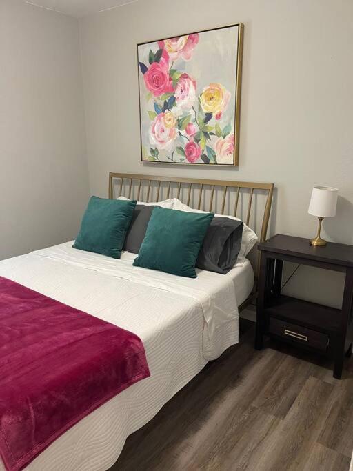 The Irene - 2 Bedroom Apt In Quilt Town, Usa Hamilton Εξωτερικό φωτογραφία